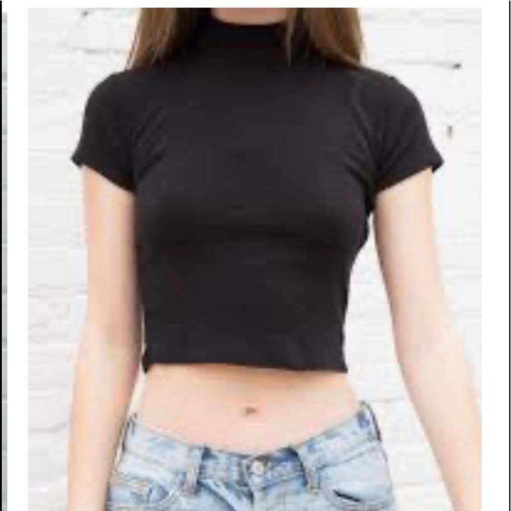 Brandy Melville grey crop top